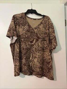 Catherines Brown Paisley V-Neck Short Sleeve Top